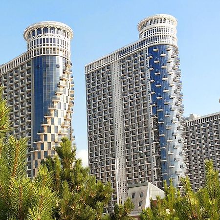 Апарт отель Grand Royal Батуми Экстерьер фото